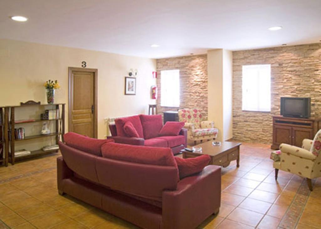 La Piedra Del Mediodia Hotel Cirat Kültér fotó